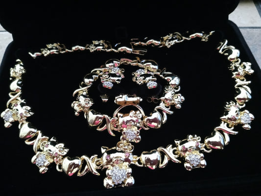 Hello Kitty Necklace Set