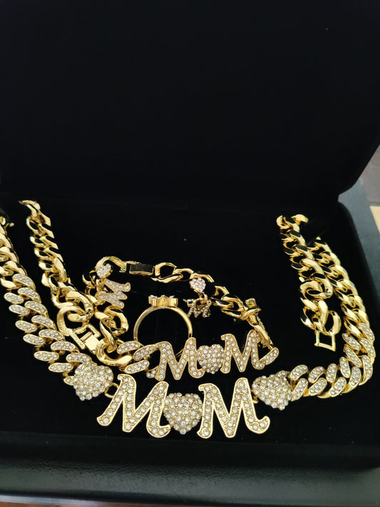 Mom Set
